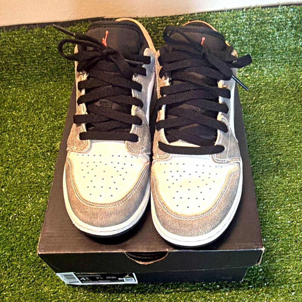 Jordan Air Jordan 1 Low SE (GS) DX4374-008 Gray White Black Pink 4.5Y